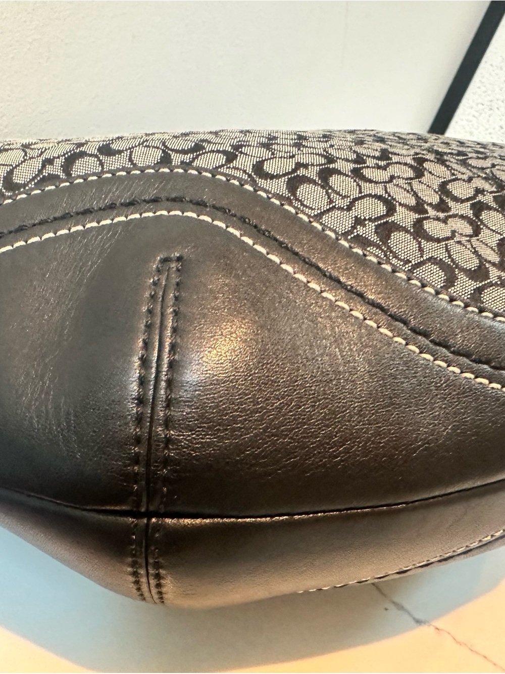 Coach Signature Y2K mini C Soho Hobo Bag in Black and Gray EUC 2007 - Picture 8 of 14